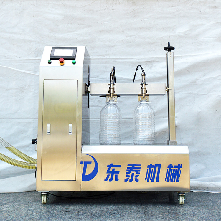 俱往矣，數(shù)風流人物，還看東泰半自動食用油灌裝機