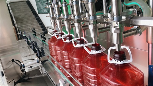 你的自動食用油灌裝機(jī)具備這些功能嗎？